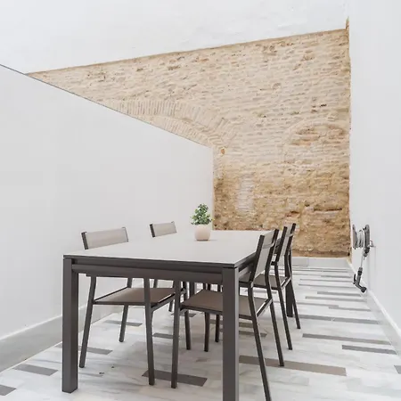 New Design Apartment - Private Patio - Gallos 2 Seville Exterior photo
